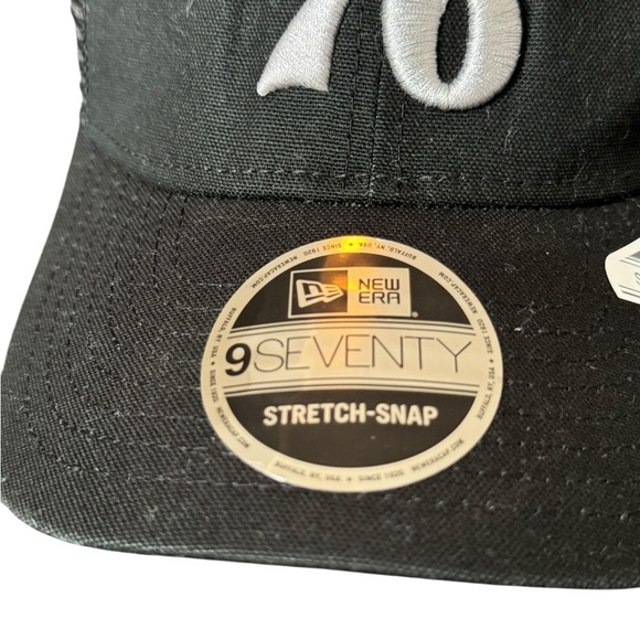 New Era Black and White 76 Cap - Picture 10 of 16
